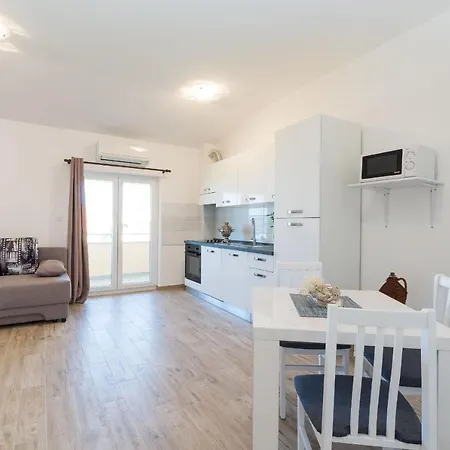 Ujakovic Apartment