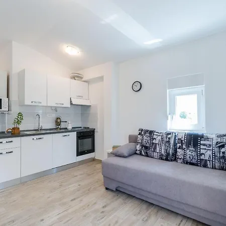 Ujakovic Apartment Privlaka (Zadar)